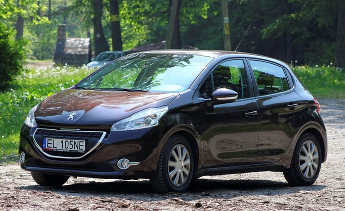 Peugeot 208 cena 22500 przebieg: 193000, rok produkcji 2012 z Golub-Dobrzyń małe 154